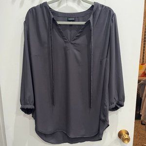 Torrid Gray Georgette Bow Tie Blouse Size 1X Good Condition